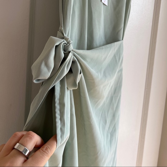 Serena Midi Dress - Picture 7 of 8